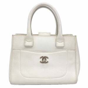 CHANEL White Caviar Leather Bag
